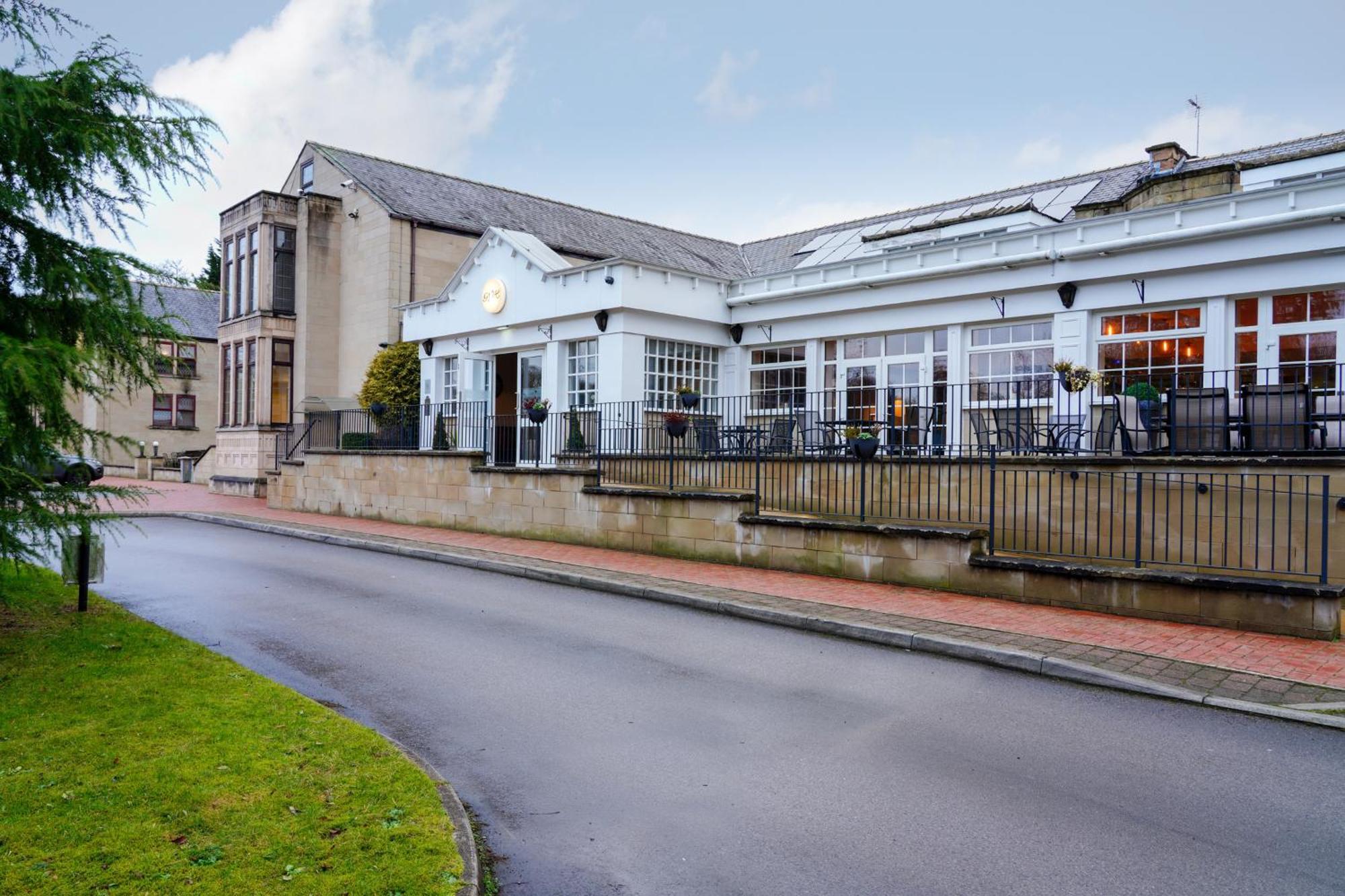 Gomersal Park Hotel & Dream Spa Exterior photo