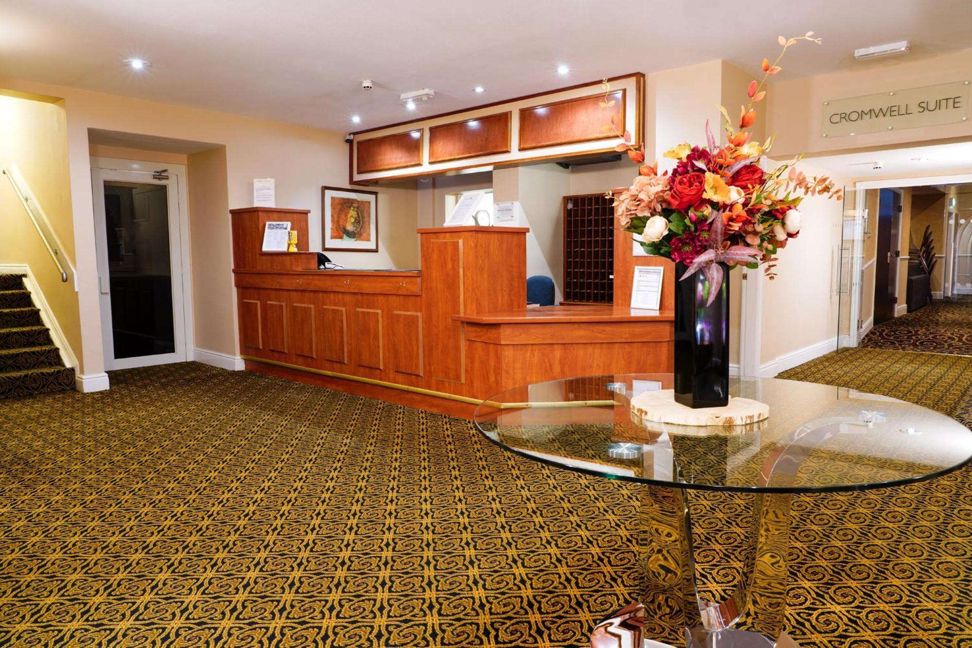 Gomersal Park Hotel & Dream Spa Exterior photo